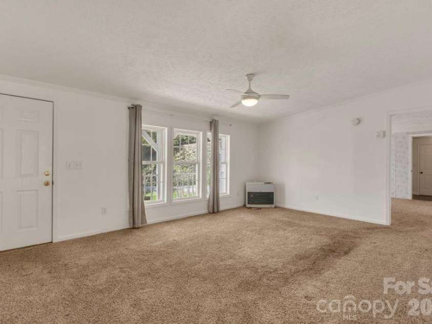 228 Vilas Overlook Drive, Vilas, NC 28692.  MLS# CAR4369701, YatesRealty ID 12269. 