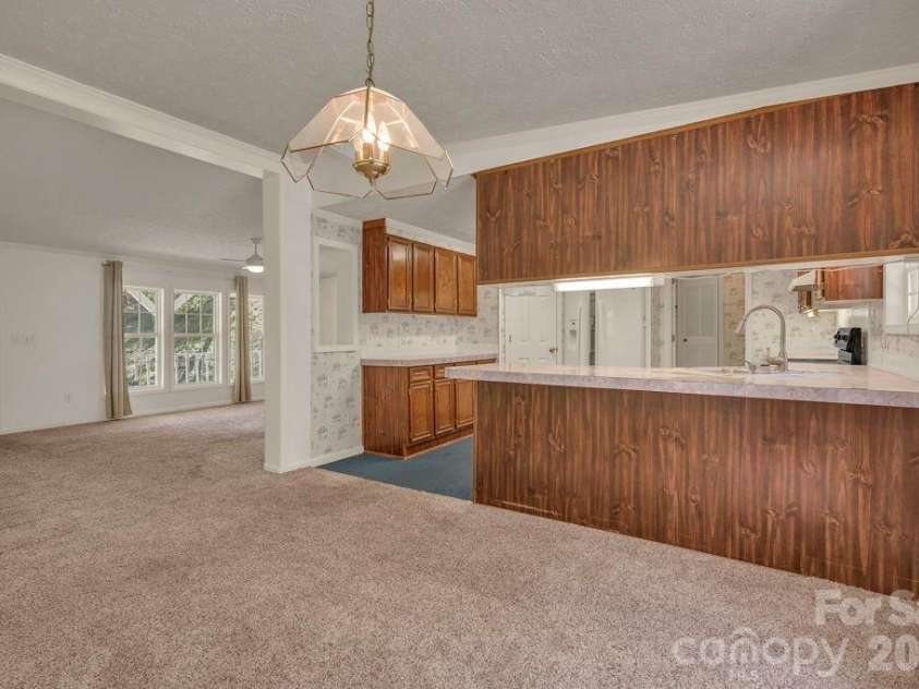 228 Vilas Overlook Drive, Vilas, NC 28692.  MLS# CAR4369701, YatesRealty ID 12269. 