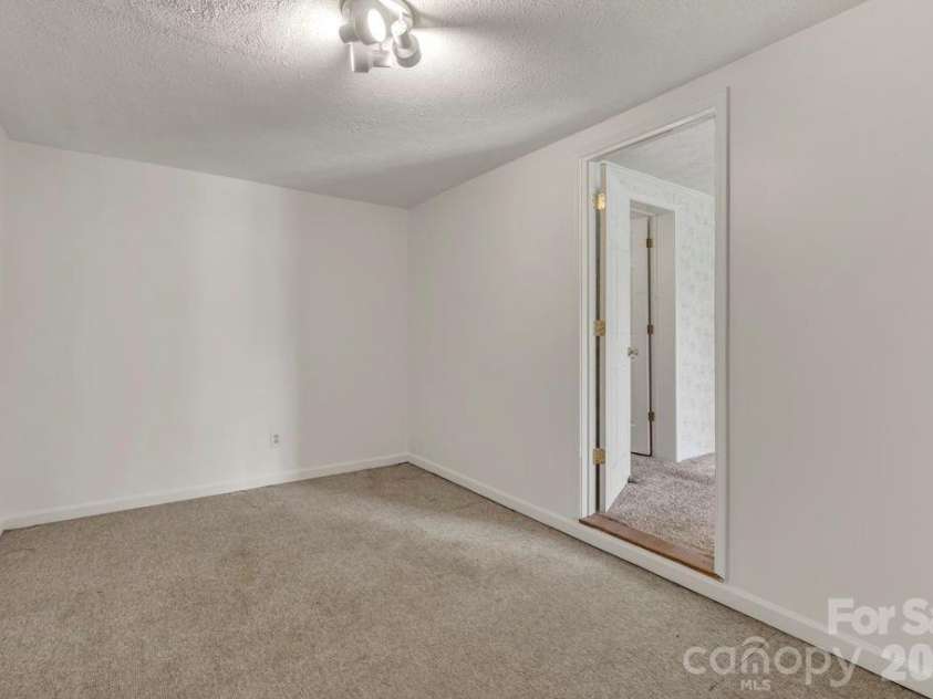 228 Vilas Overlook Drive, Vilas, NC 28692.  MLS# CAR4369701, YatesRealty ID 12269. 