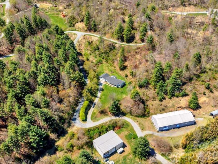 228 Vilas Overlook Drive, Vilas, NC 28692.  MLS# CAR4369701, YatesRealty ID 12269. 