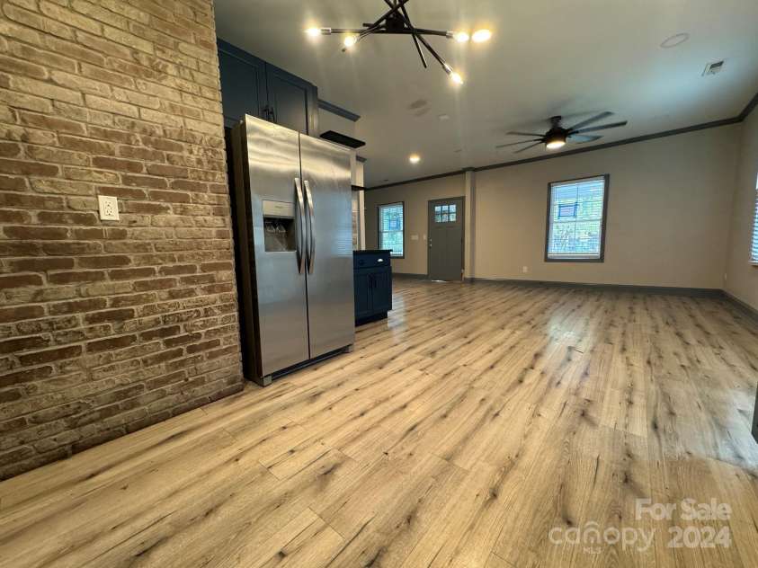 2216 Tate Street, Charlotte, NC 28216.  MLS# CAR4185695, YatesRealty ID 1227. 