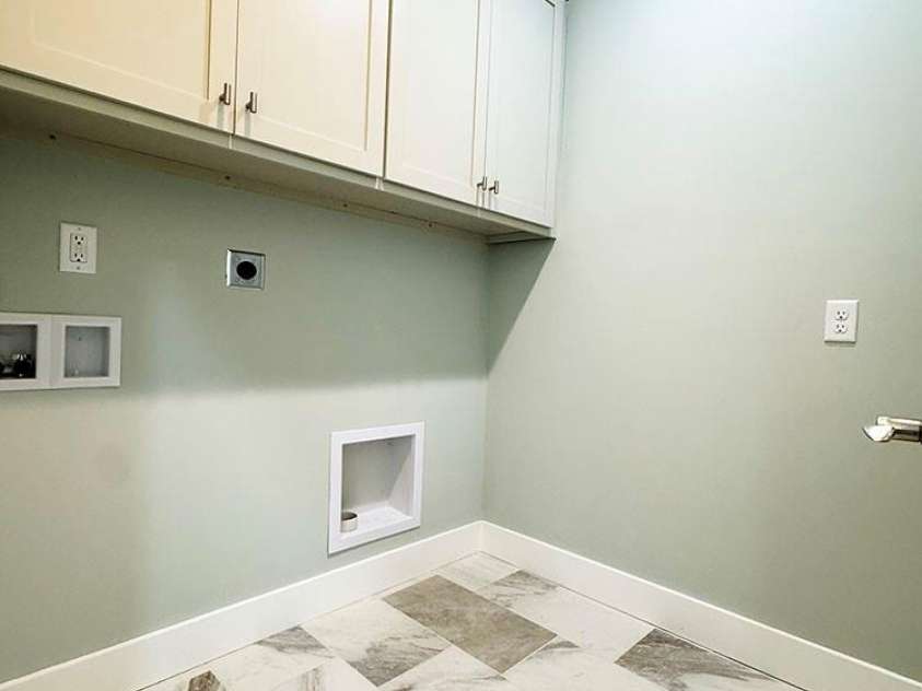 3635 46th Avenue, Hickory, NC 28601.  MLS# CAR4335990, YatesRealty ID 1227. Laundry