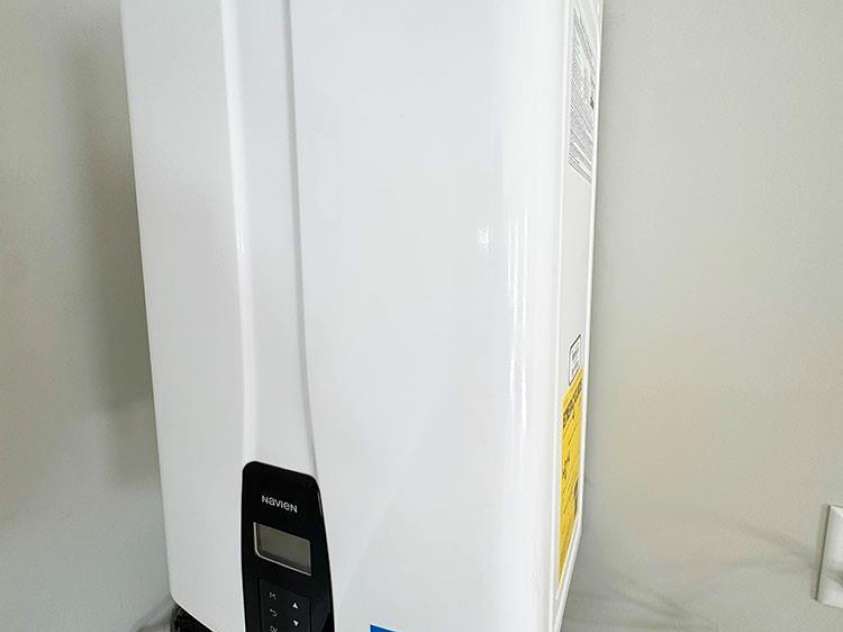 3635 46th Avenue, Hickory, NC 28601.  MLS# CAR4335990, YatesRealty ID 1227. Tankless Hot Water