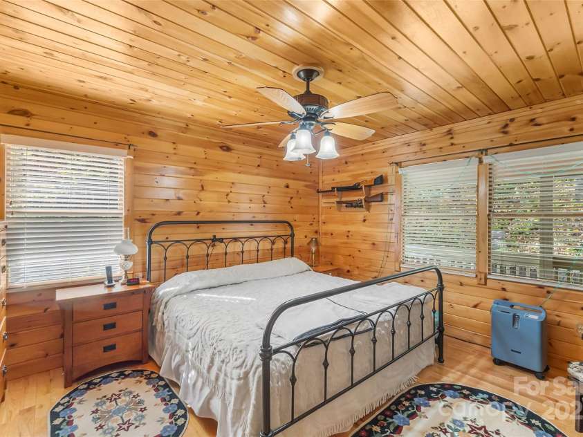 6151 Hemlock Lane, Newland, NC 28657.  MLS# CAR4316392, YatesRealty ID 1227. 