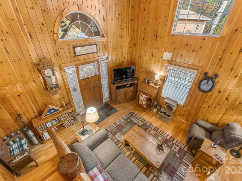 6151 Hemlock Lane, Newland, NC 28657.  MLS# CAR4316392, YatesRealty ID 1227. 