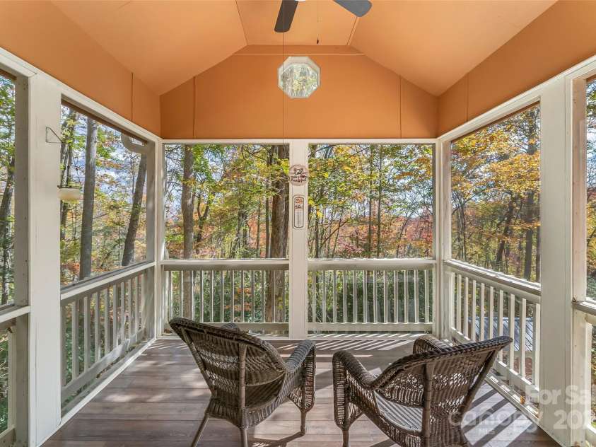 6151 Hemlock Lane, Newland, NC 28657.  MLS# CAR4316392, YatesRealty ID 1227. 