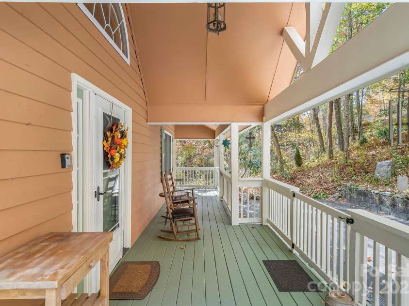 6151 Hemlock Lane, Newland, NC 28657.  MLS# CAR4316392, YatesRealty ID 1227. 