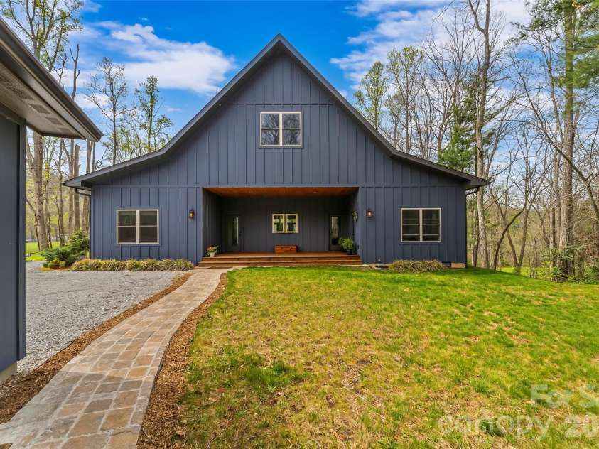 628 Brush Creek Road, Fairview, NC 28730.  MLS# CAR4367242, YatesRealty ID 12270. 