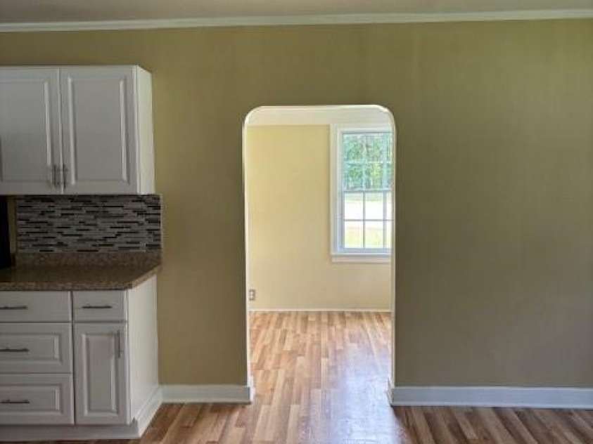 925 Grace Avenue, Lancaster, SC 29720.  MLS# CAR4254524, YatesRealty ID 12270. Arched doorways