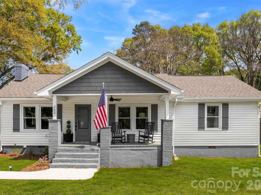 203 Blanche Avenue, Belmont, NC 28012.  MLS# CAR4362521, YatesRealty ID 12271. 