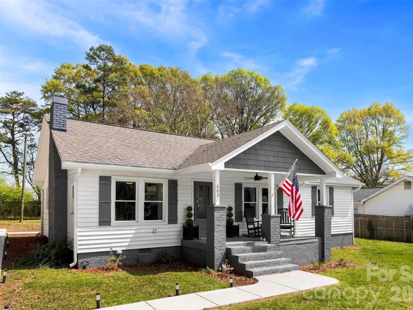 203 Blanche Avenue, Belmont, NC 28012.  MLS# CAR4362521, YatesRealty ID 12271. 