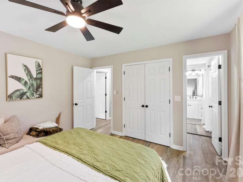 203 Blanche Avenue, Belmont, NC 28012.  MLS# CAR4362521, YatesRealty ID 12271. 