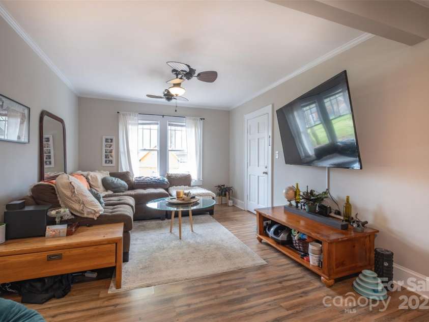 1001 Lee Avenue, Kannapolis, NC 28081.  MLS# CAR4238617, YatesRealty ID 12272. 