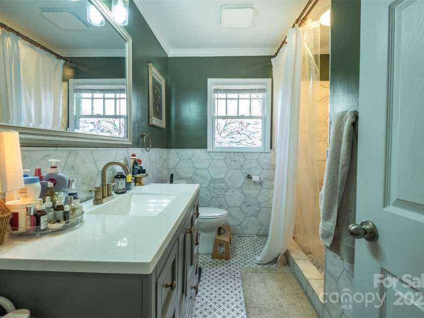1001 Lee Avenue, Kannapolis, NC 28081.  MLS# CAR4238617, YatesRealty ID 12272. 