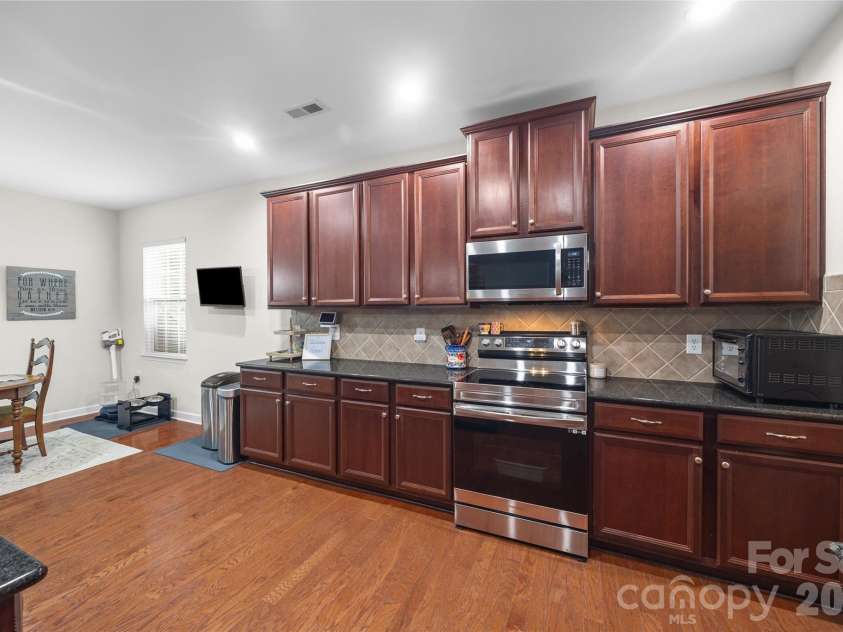 1206 Bottle Brush Lane, Harrisburg, NC 28075.  MLS# CAR4363111, YatesRealty ID 12273. 