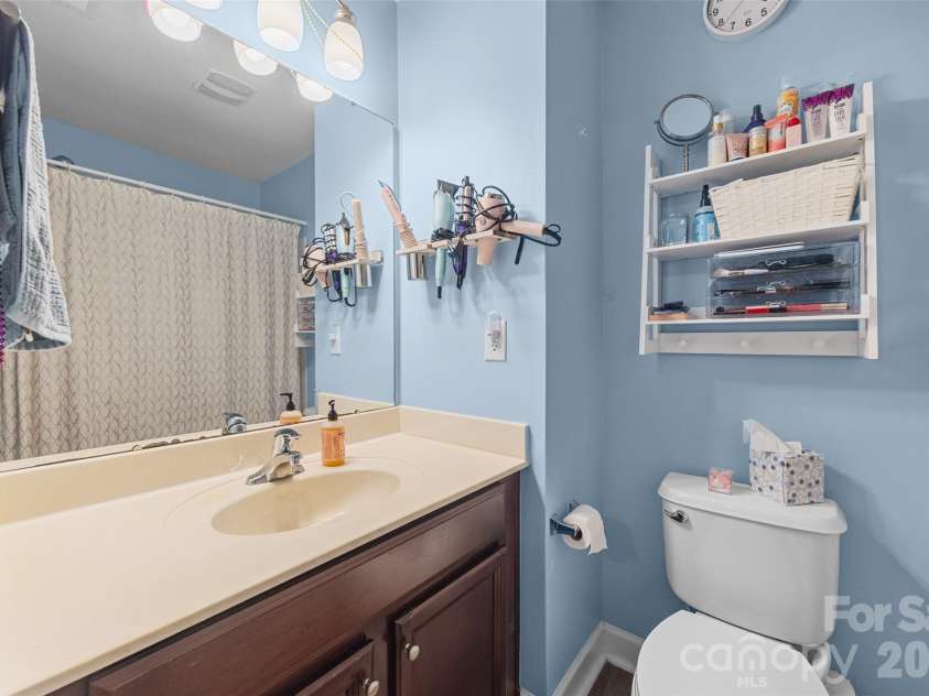 1206 Bottle Brush Lane, Harrisburg, NC 28075.  MLS# CAR4363111, YatesRealty ID 12273. Full Bath #3