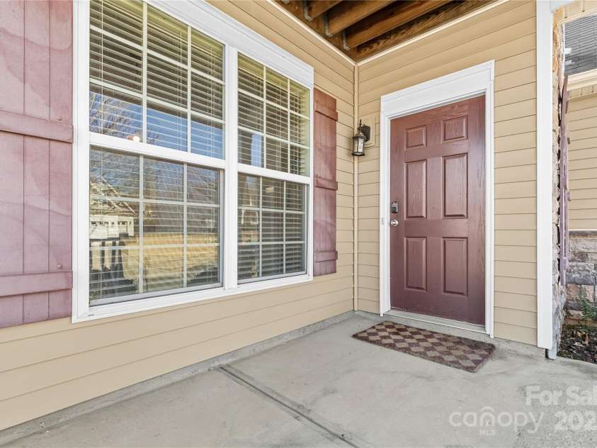 160 Millen Drive, Mooresville, NC 28115.  MLS# CAR4207383, YatesRealty ID 12273. 