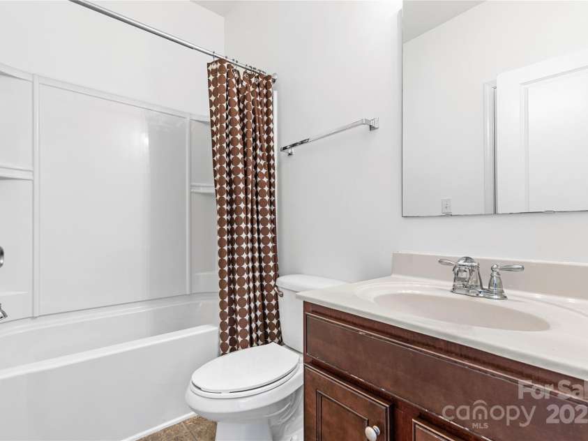160 Millen Drive, Mooresville, NC 28115.  MLS# CAR4207383, YatesRealty ID 12273. 