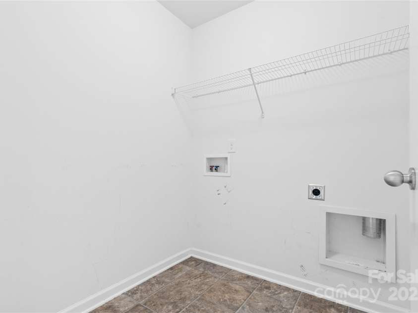 160 Millen Drive, Mooresville, NC 28115.  MLS# CAR4207383, YatesRealty ID 12273. 