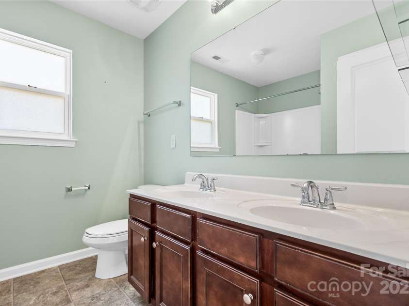 160 Millen Drive, Mooresville, NC 28115.  MLS# CAR4207383, YatesRealty ID 12273. 