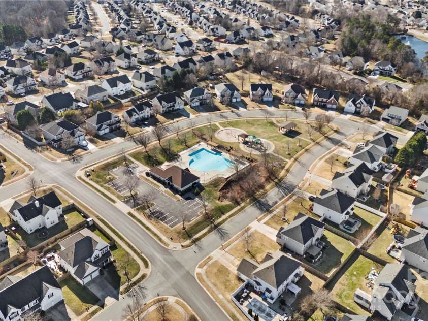 160 Millen Drive, Mooresville, NC 28115.  MLS# CAR4207383, YatesRealty ID 12273. 