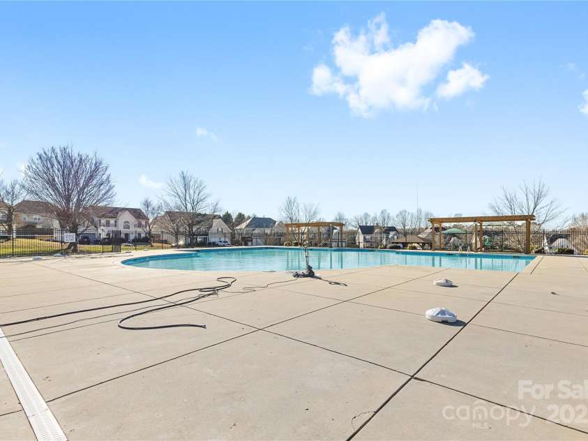 160 Millen Drive, Mooresville, NC 28115.  MLS# CAR4207383, YatesRealty ID 12273. Community Pool
