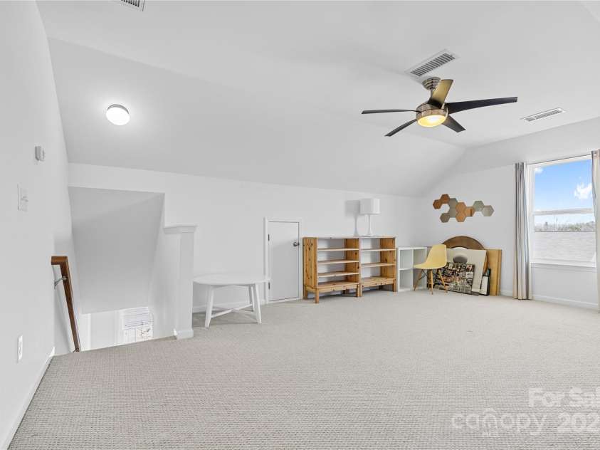 160 Millen Drive, Mooresville, NC 28115.  MLS# CAR4207383, YatesRealty ID 12273. FLEX SPACE 3rd FLOOR