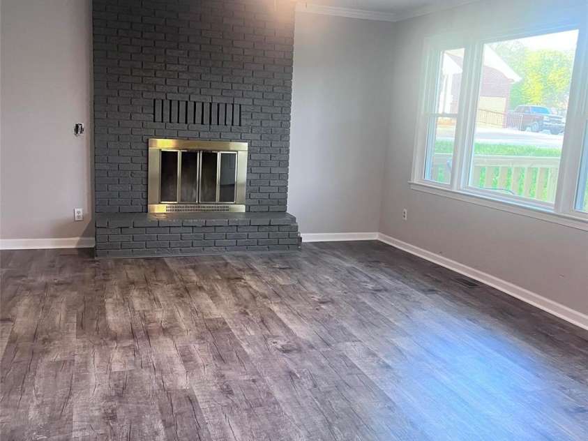 400 Chatham Avenue, Gaffney, SC 29340.  MLS# CAR4365144, YatesRealty ID 12274. 