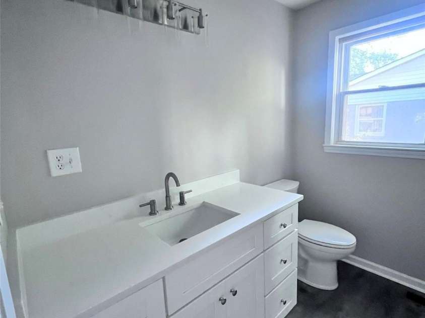 400 Chatham Avenue, Gaffney, SC 29340.  MLS# CAR4365144, YatesRealty ID 12274. 