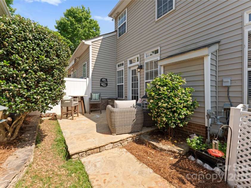 19143 Juanita Lane, Cornelius, NC 28031.  MLS# CAR4255587, YatesRealty ID 12275. 