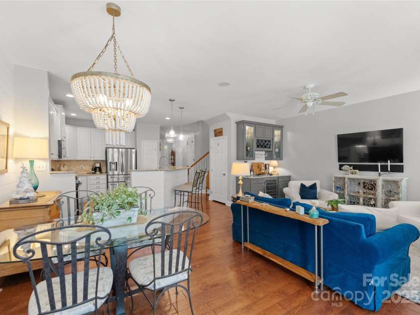 19143 Juanita Lane, Cornelius, NC 28031.  MLS# CAR4255587, YatesRealty ID 12275. 