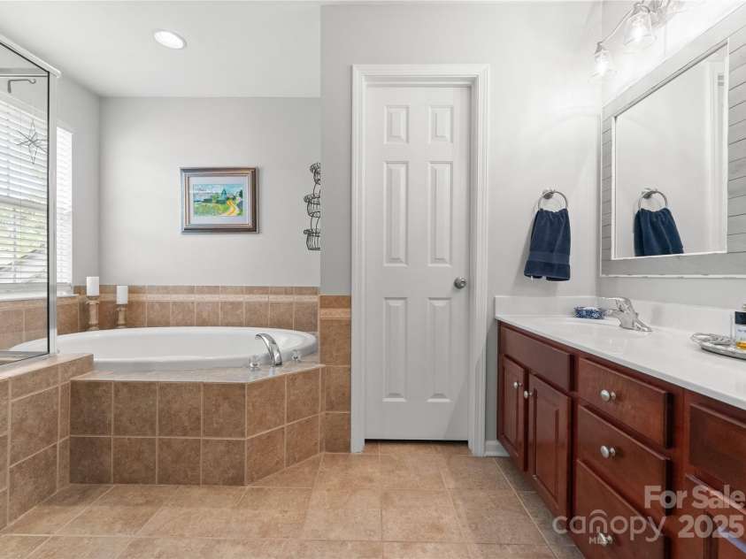 19143 Juanita Lane, Cornelius, NC 28031.  MLS# CAR4255587, YatesRealty ID 12275. 