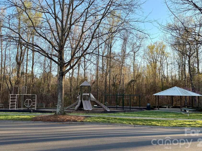 1104 Aringill Lane, Matthews, NC 28104.  MLS# CAR4354119, YatesRealty ID 12276. 