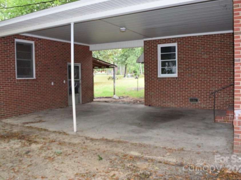 703 Blackmon Street, Bethune, SC 29009.  MLS# CAR4201231, YatesRealty ID 12276. 