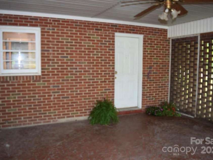 703 Blackmon Street, Bethune, SC 29009.  MLS# CAR4201231, YatesRealty ID 12276. 