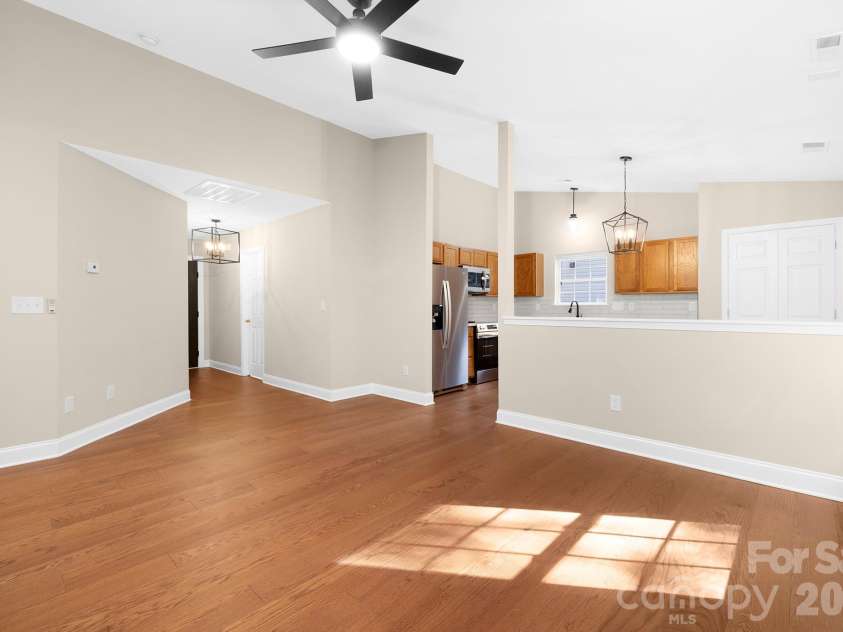2012 Pheasant Glen Road, Charlotte, NC 28214.  MLS# CAR4365870, YatesRealty ID 12277. 