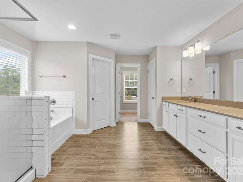 9303 Raven Top Drive, Mint Hill, NC 28227.  MLS# CAR4247520, YatesRealty ID 12277. 