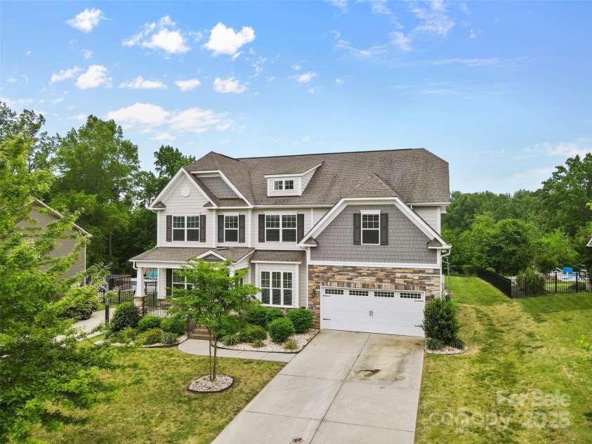 9303 Raven Top Drive, Mint Hill, NC 28227.  MLS# CAR4247520, YatesRealty ID 12277. 
