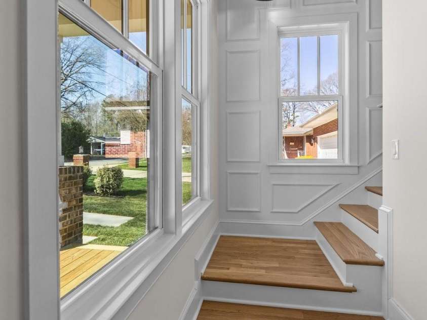 1824 Haines Street, Charlotte, NC 28216.  MLS# CAR4222128, YatesRealty ID 12278. Entryway and stairway