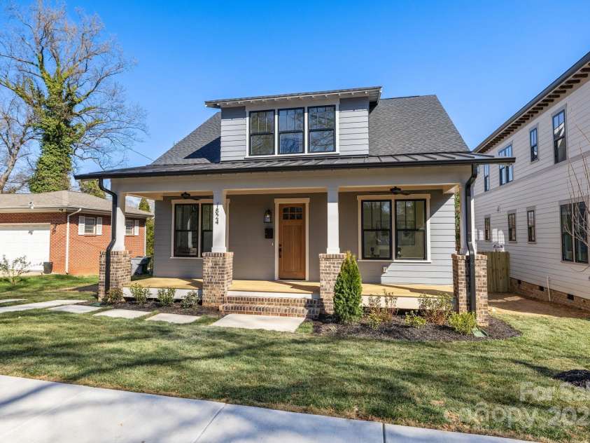 1824 Haines Street, Charlotte, NC 28216.  MLS# CAR4222128, YatesRealty ID 12278. Front of house