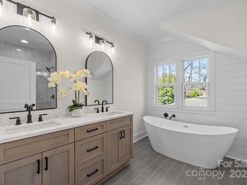 1824 Haines Street, Charlotte, NC 28216.  MLS# CAR4222128, YatesRealty ID 12278. Owners bathroom