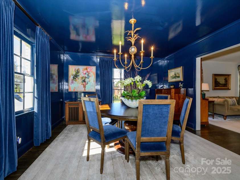 365 Anthony Circle, Charlotte, NC 28211.  MLS# CAR4226352, YatesRealty ID 1228. 