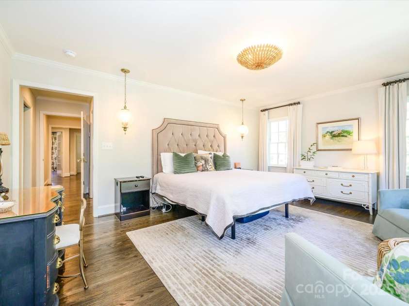 365 Anthony Circle, Charlotte, NC 28211.  MLS# CAR4226352, YatesRealty ID 1228. 
