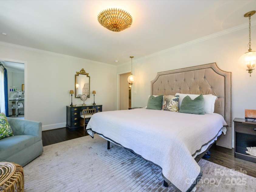 365 Anthony Circle, Charlotte, NC 28211.  MLS# CAR4226352, YatesRealty ID 1228. 