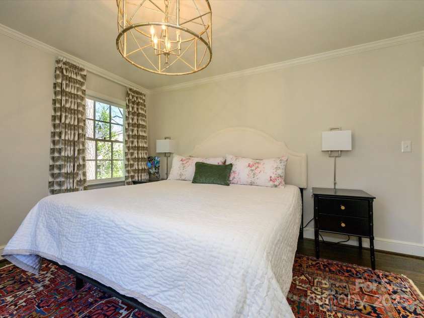 365 Anthony Circle, Charlotte, NC 28211.  MLS# CAR4226352, YatesRealty ID 1228. 