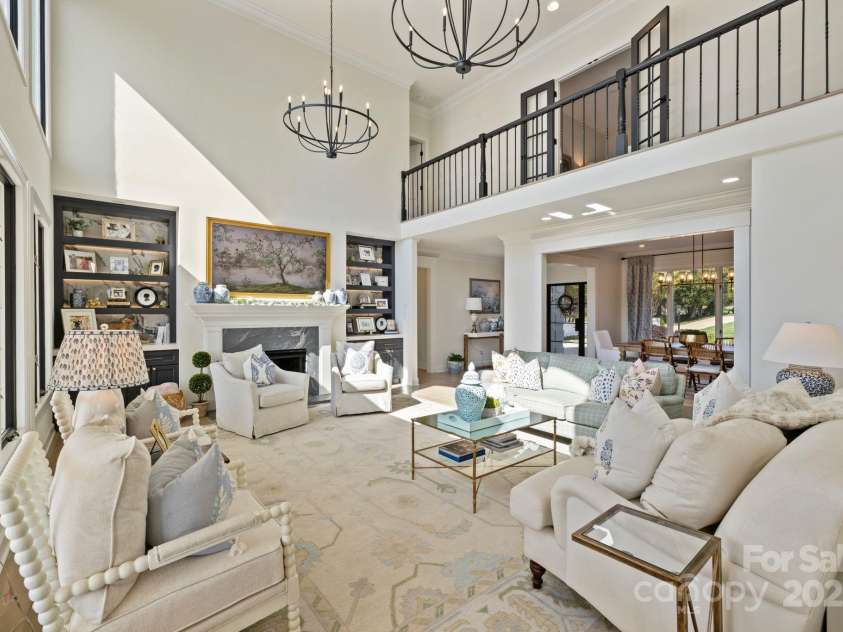 356 Yacht Road, Mooresville, NC 28117.  MLS# CAR4249554, YatesRealty ID 12280. Living Room