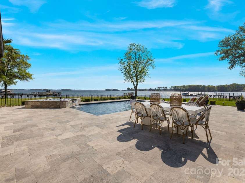 356 Yacht Road, Mooresville, NC 28117.  MLS# CAR4249554, YatesRealty ID 12280. Pool & Spa