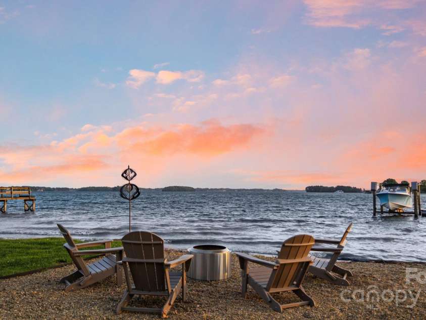 356 Yacht Road, Mooresville, NC 28117.  MLS# CAR4249554, YatesRealty ID 12280. Private Beach