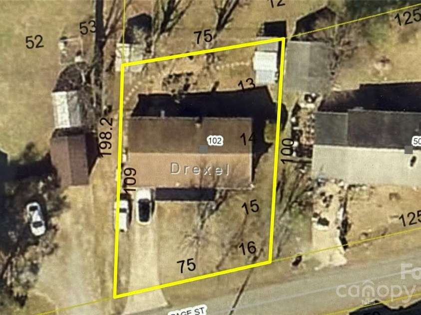 102 Page Street, Morganton, NC 28655.  MLS# CAR4328155, YatesRealty ID 12281. 