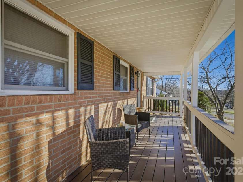 102 Page Street, Morganton, NC 28655.  MLS# CAR4328155, YatesRealty ID 12281. 
